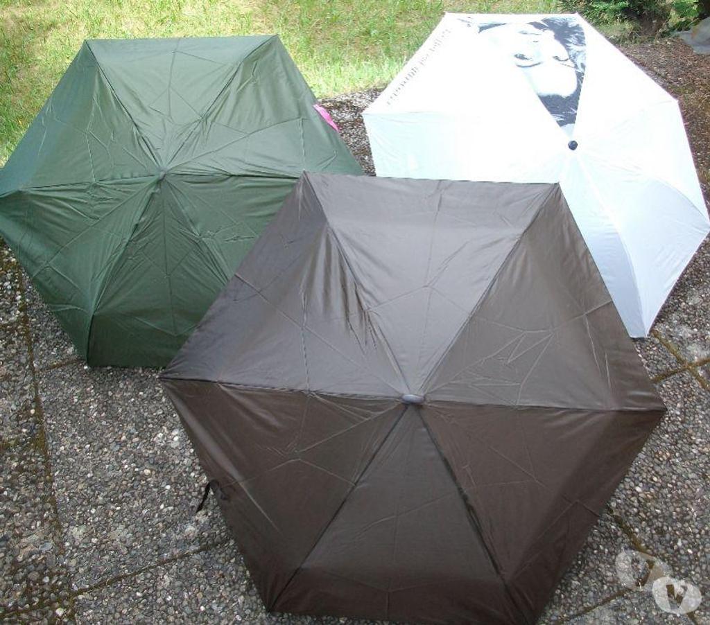 Accessoires - Bagagerie Bas-Rhin Bouxwiller - 67330 - Photos Vivastreet divers PARAPLUIES neufs à 2 € pièce