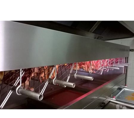 Matériel Paris Paris 1er ardt - 75001 - Photos Vivastreet Rôtissoire au gaz 5 grils rotatifs - 15 poulets ouverts