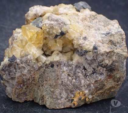 Collection Moyenmoutier Vosges - Photos Vivastreet Fluorite jaune & Galène , Mine du Toyot , Nièvre , Morvan ,
