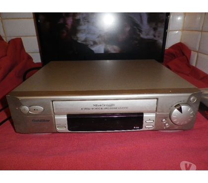Photo - Video - Son Fontenay le Fleury Yvelines - Photos Vivastreet MAGNÉTOSCOPE VHS GOLDSTAR R64