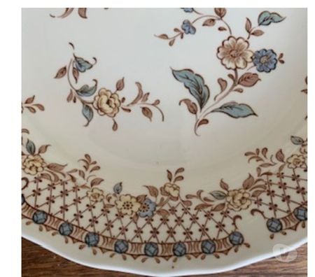 Ameublement & art de la table Val-de-Marne Villejuif - 94800 - Photos Vivastreet 6 assiettes creuses joliment Fleuries Anglaises.
