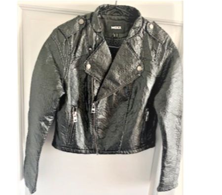 Vêtements occasion Val-de-Marne Villejuif - 94800 - Photos Vivastreet Blouson effet Cuir de chez Mexx pour Femme (taille 38)