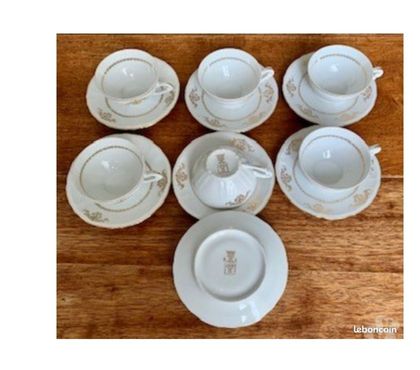 Ameublement - art de la table Villejuif Val-de-Marne - Photos Vivastreet 6 Tasses avec sous tasses en Porcelaine du Berry