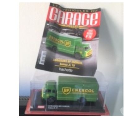 Collection Val-de-Marne Villejuif - 94800 - Photos Vivastreet Série garage camion (Livraisons BP énergol sorti en 1955) .