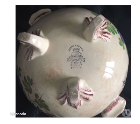 Collection Val-de-Marne Villejuif - 94800 - Photos Vivastreet Soupière à 3 pieds-Faïence de LONGWY ( Peinte à la main )..