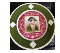 Belle assiette de Limoge (NAPOLÉON) peinte à la main.