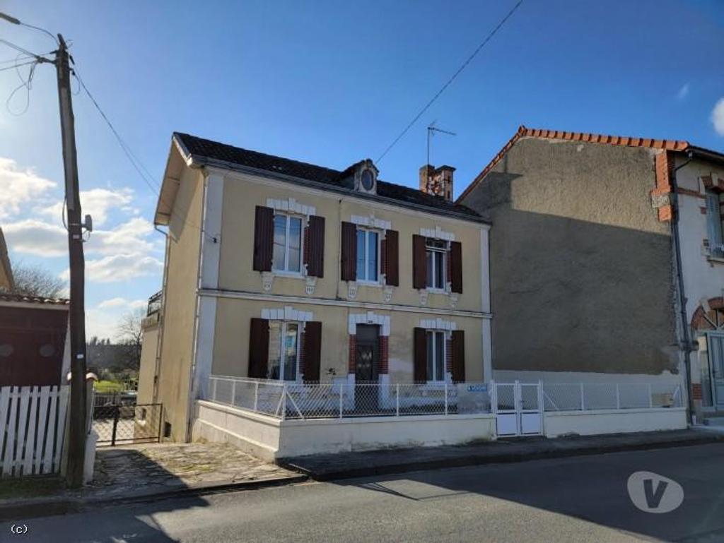 Vente Maison Charente Aunac - 16460 - Photos Vivastreet Maison de Village Proche Commerces Avec Jardin et Dépendances