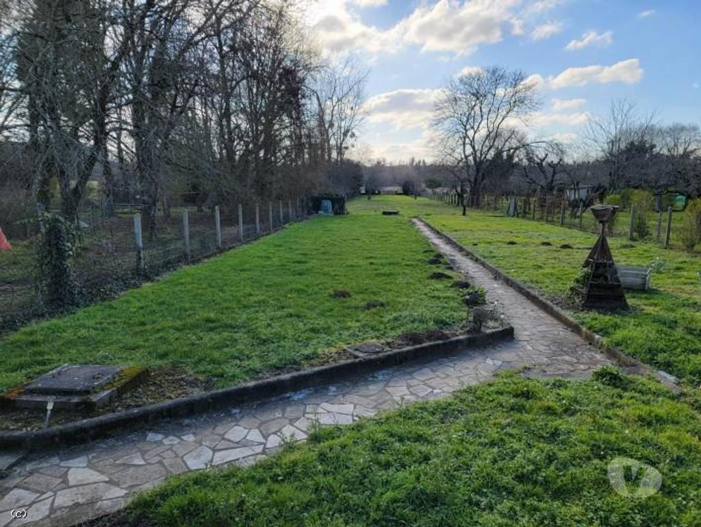 Vente Maison Charente Aunac - 16460 - Photos Vivastreet Maison de Village Proche Commerces Avec Jardin et Dépendances