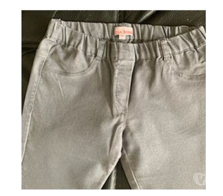 Vêtements occasion Val-de-Marne Villejuif - 94800 - Photos Vivastreet Pantalon en toile style jean pour fille (14ans158cm).