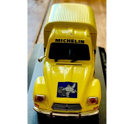 Collection Val-de-Marne Villejuif - 94800 - Photos Vivastreet Michelin Citroën Acadiane miniature 143éme d'occasion.