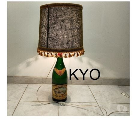 Décoration - art Jura Foncine le Haut - 39460 - Photos Vivastreet Grande Lampe-bouteille de vin - Cairanne Côtes-du-Rhône