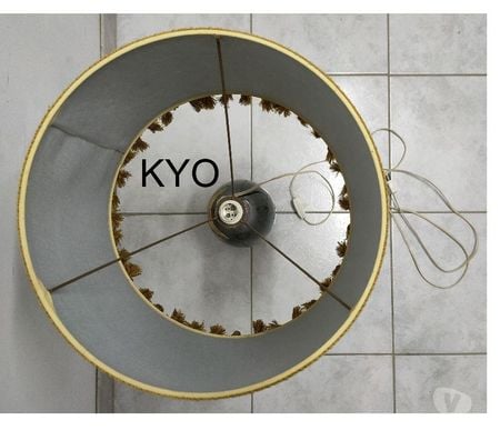 Décoration - art Jura Foncine le Haut - 39460 - Photos Vivastreet Grande Lampe-bouteille de vin - Cairanne Côtes-du-Rhône