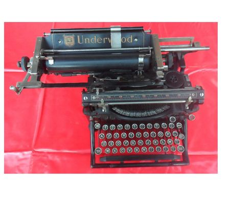 Collection Hérault Castries - 34160 - Photos Vivastreet MACHINE A ÉCRIRE UNDERWOOD N°5 EN TRÈS BON ÉTAT