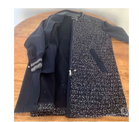 Vêtements occasion Val-de-Marne Villejuif - 94800 - Photos Vivastreet 1 Manteau droit classiques de chez Tommy Hilfiger pour Femme