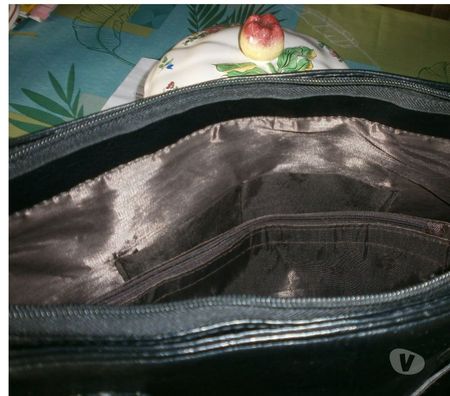 Accessoires - Bagagerie Landes Sorde l'Abbaye - 40300 - Photos Vivastreet JOLI SAC FEMME NOIR EN TTBE 