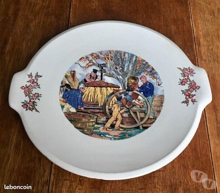 Ameublement & art de la table Val-de-Marne Villejuif - 94800 - Photos Vivastreet Plat avec oreilles à tarte « Ma Normandie »