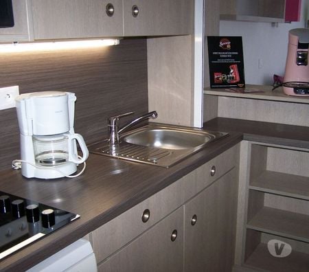 location saisonniere Var St Raphael - 83700 - Photos Vivastreet St Raphaël- rez jardin -7au21 juin-4-5 pers-face mer