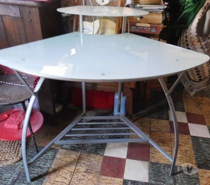 Ameublement & art de la table Conde sur l'Escaut Nord - Photos Vivastreet Bureau informatique ou tv en verre idéal angles