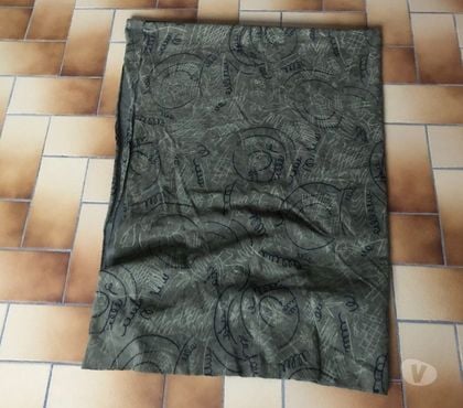Vêtements occasion Roiffieux Ardèche - Photos Vivastreet (135)-1 Tissu coton, Kaki, dimension 150 cm x 105 cm