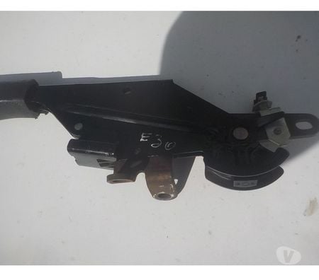 Pièces et services auto Pyrénées-Orientales Perpignan - Photos Vivastreet levier de frein a main bmw e30 avec sa poignee 