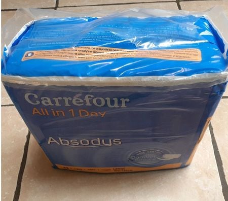 Beauté - Santé Var Bormes les Mimosas - 83230 - Photos Vivastreet COUCHES ADULTES LARGE 52-60 100-135 cm