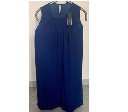 Vêtements occasion Val-de-Marne Villejuif - 94800 - Photos Vivastreet Robe cocktail chic "Tommy Hilfiger"