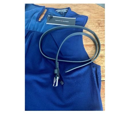 Vêtements occasion Val-de-Marne Villejuif - 94800 - Photos Vivastreet Robe cocktail chic "Tommy Hilfiger"