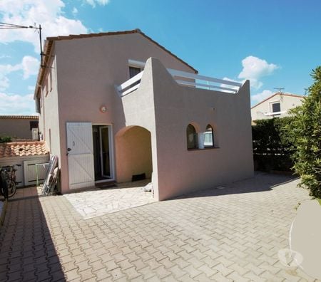 location saisonniere Pyrénées-Orientales Ste Marie la Mer - 66470 - Photos Vivastreet super villa 6 pers bord de mer