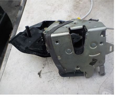 Pièces et services auto Pyrénées-Orientales Perpignan - Photos Vivastreet gache de porte avant gauche bmw e39