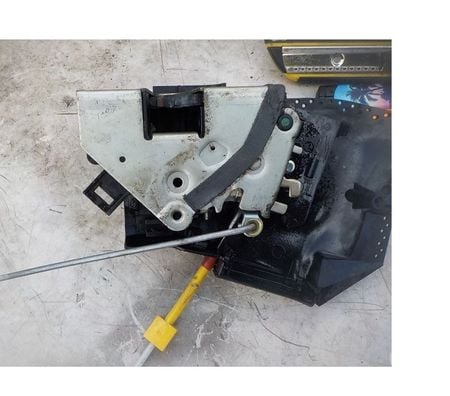 Pièces et services auto Pyrénées-Orientales Perpignan - Photos Vivastreet gache de porte avant gauche bmw e39