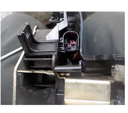 Pièces et services auto Pyrénées-Orientales Perpignan - Photos Vivastreet gache de porte avant gauche bmw e39