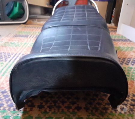 Pièces et services moto Var Pierrefeu du Var - 83390 - Photos Vivastreet selle Yamaha 750 XS, XSE , 850 d'origine d'époque !