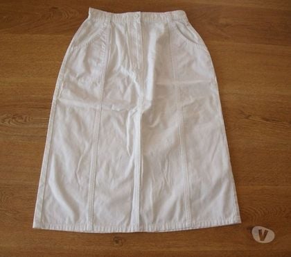Vêtements occasion Roiffieux Ardèche - Photos Vivastreet (72)-1 jupe blanche taille 10 ans, long, 64 cm, coton