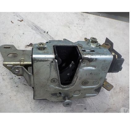 Pièces et services auto Pyrénées-Orientales Perpignan - Photos Vivastreet gache de porte arriere droite bmw e34