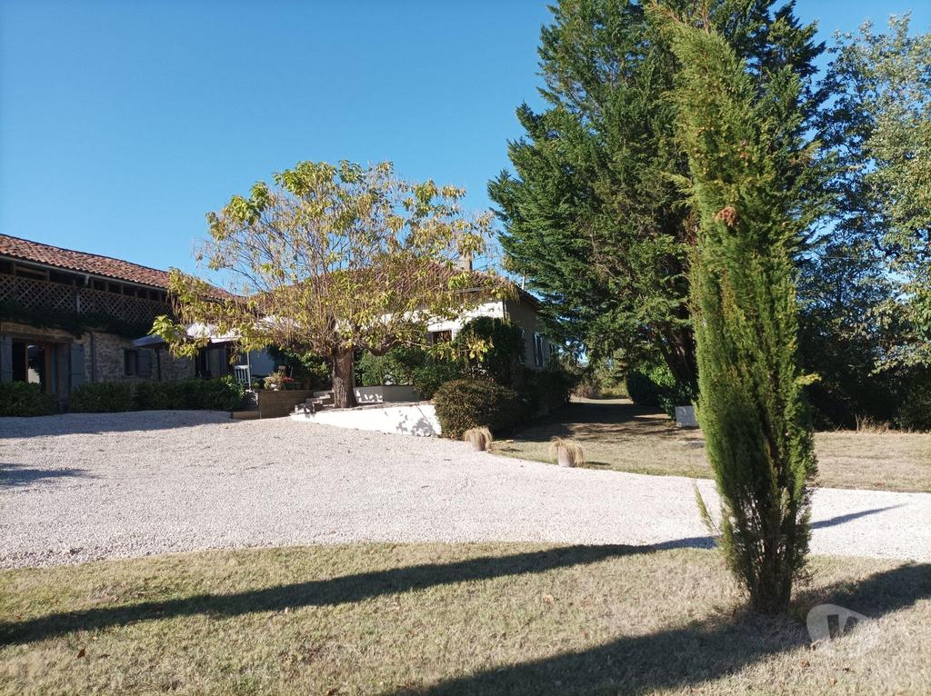 Vente Maison Gers Simorre - 32420 - Photos Vivastreet emplacement exceptionel