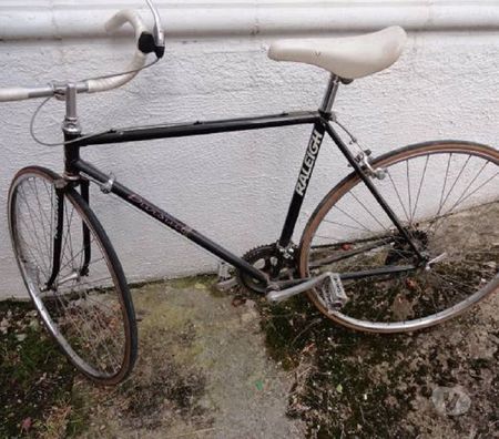 Matériel de sport Val-d'Oise Bernes sur Oise - 95340 - Photos Vivastreet RARE : Vélo De Course RALEIGH PURSSUIT 10 VITESSES T.53