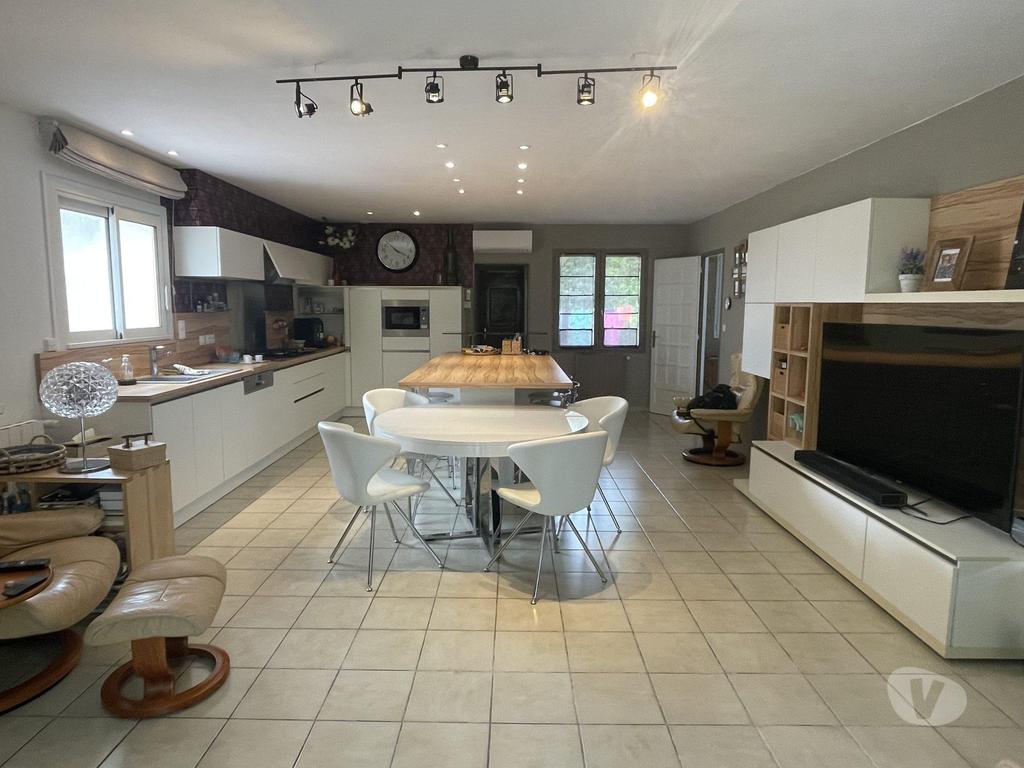 Vente Maison Gers Masseube - 32140 - Photos Vivastreet Magnifique villa dans un veritable havre de paix, piscine, parc,