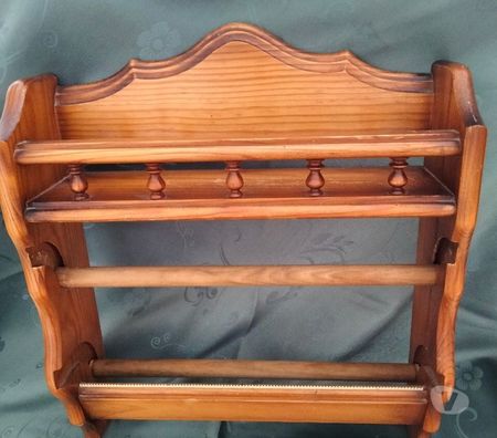 Ameublement & art de la table Charente-Maritime La Rochelle - 17000 - Photos Vivastreet DEROULEUR MULTIPLE EN BOIS DE CUISINE