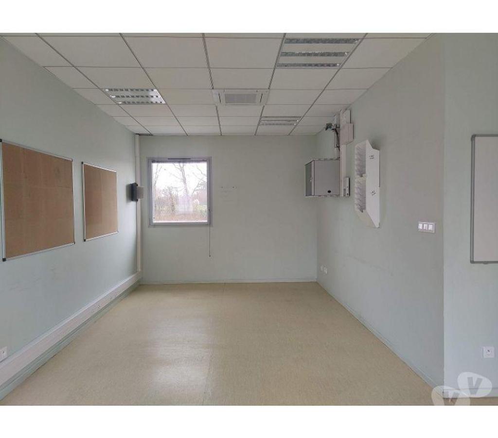 bureaux locaux Haute-Garonne Villematier - 31340 - Photos Vivastreet (X-17694) Bureaux Vide 135 m²