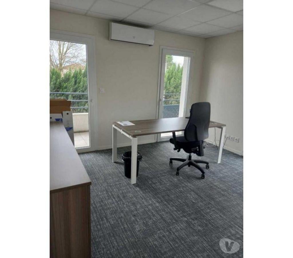 bureaux locaux Gironde Biganos - 33380 - Photos Vivastreet (X-18232) Bureaux Vide 200 m²