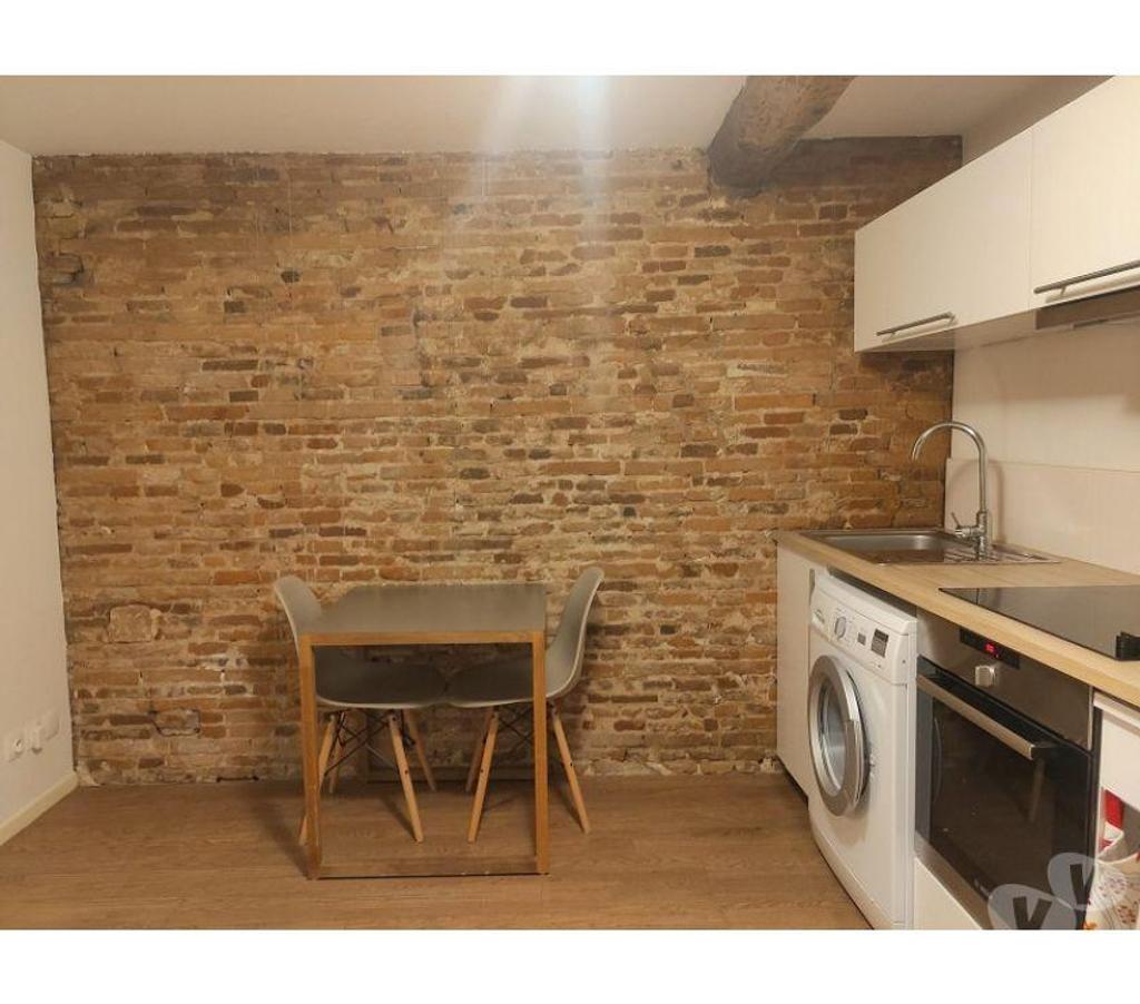bureaux locaux Haute-Garonne Toulouse - Photos Vivastreet (X-17768) Bureaux Vide 28 m²
