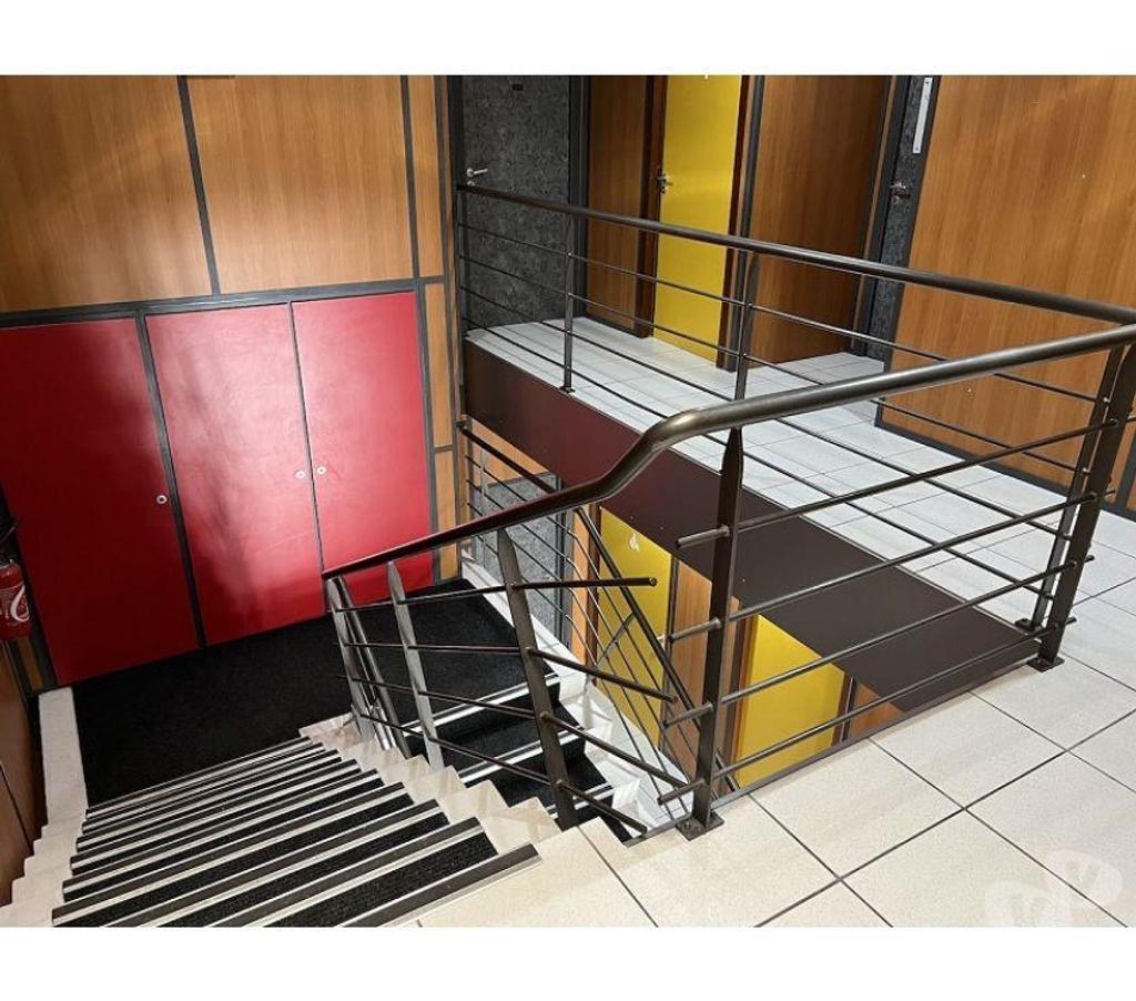 bureaux locaux Gironde Merignac - 33700 - Photos Vivastreet (X-18227) Bureaux Vide 122 m²