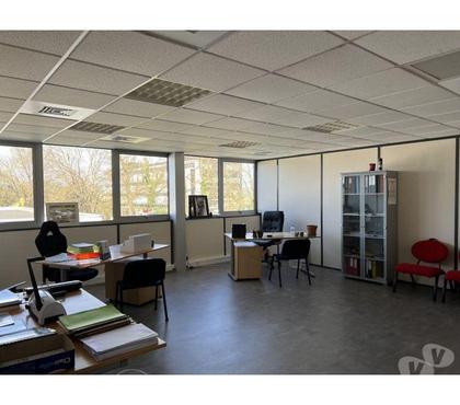bureaux locaux Merignac Gironde - Photos Vivastreet (X-18227) Bureaux Vide 122 m²