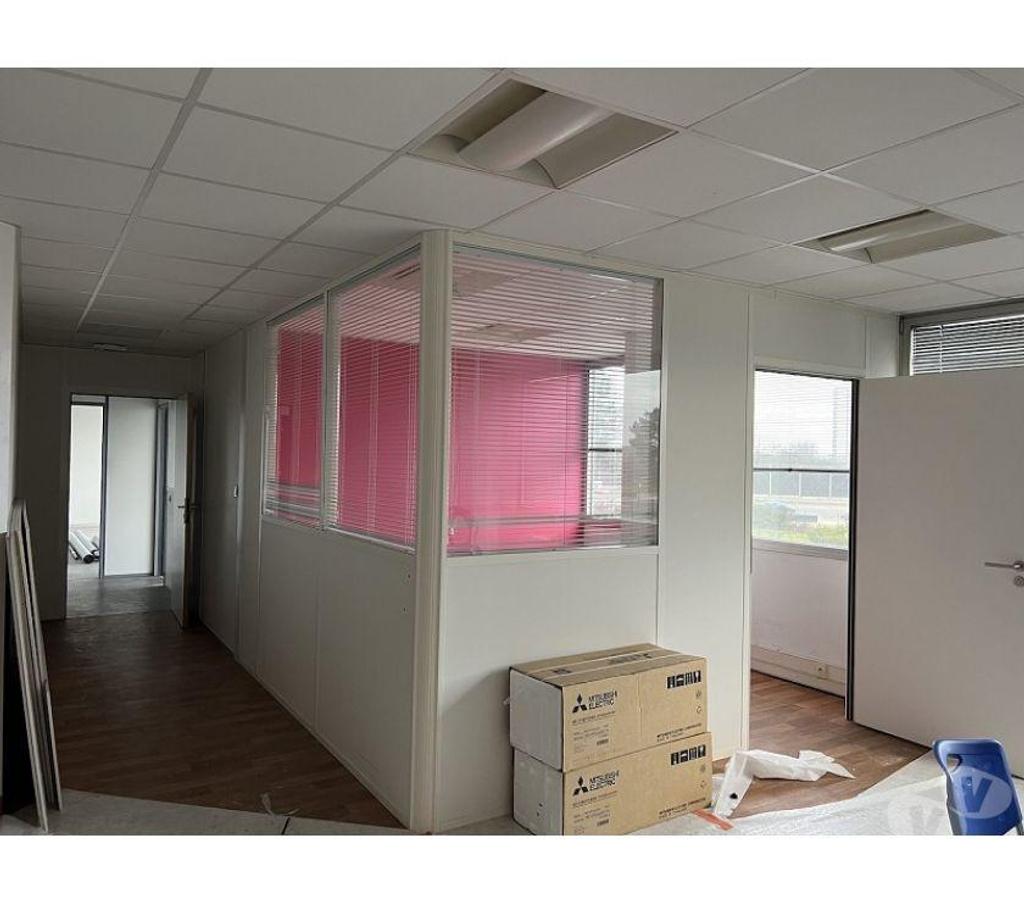 bureaux locaux Gironde Pessac - 33600 - Photos Vivastreet (X-16913) Bureaux Vide 281 m²