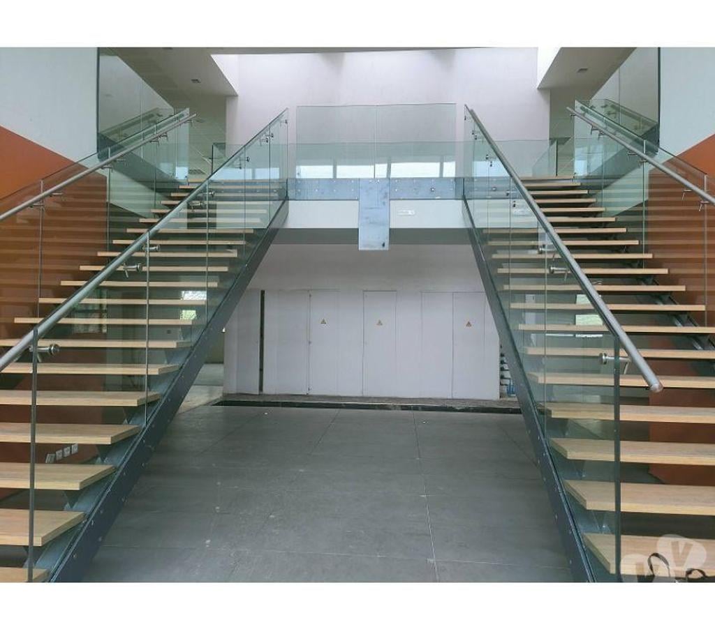 bureaux locaux Haute-Garonne Labege - 31670 - Photos Vivastreet (X-16433) Bureaux Vide 1521 m²