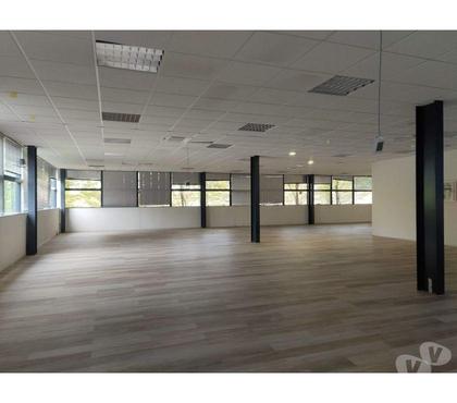 bureaux a louer, vendre Labege Haute-Garonne - Photos Vivastreet (X-16433) Bureaux Vide 1521 m²