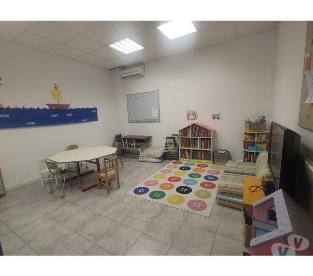 bureaux locaux Haute-Garonne La Salvetat St Gilles - 31880 - Photos Vivastreet (X-18317) Bureaux Vide 180 m²