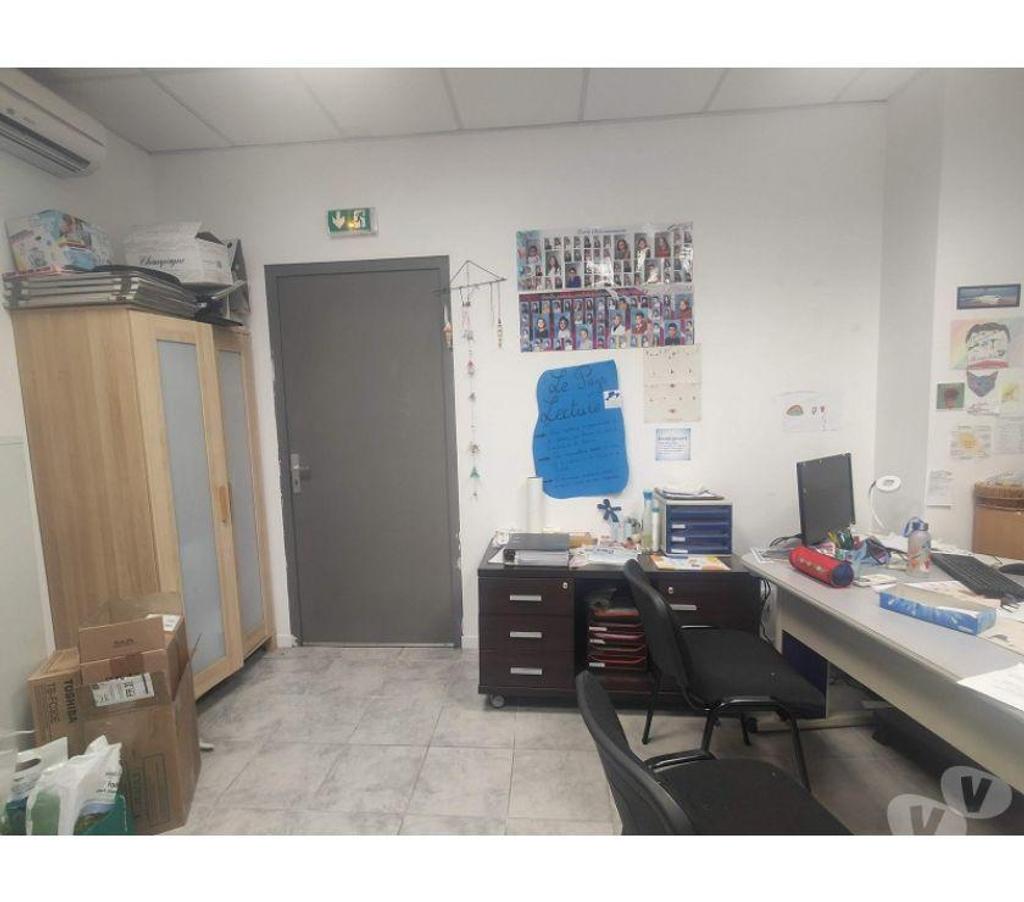 bureaux locaux Haute-Garonne La Salvetat St Gilles - 31880 - Photos Vivastreet (X-18317) Bureaux Vide 180 m²