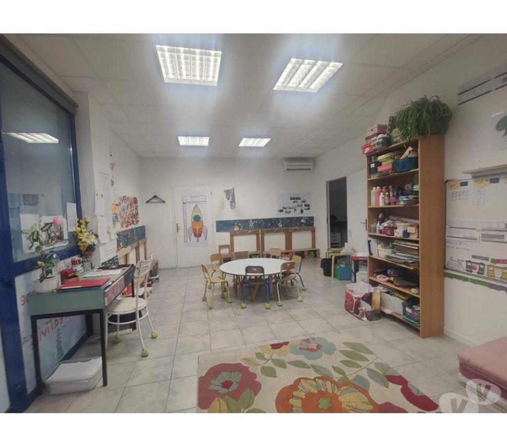 bureaux locaux Haute-Garonne La Salvetat St Gilles - 31880 - Photos Vivastreet (X-18317) Bureaux Vide 180 m²