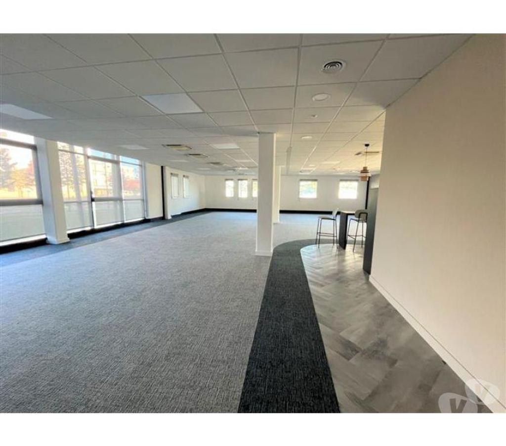 bureaux locaux Haute-Garonne Colomiers - 31770 - Photos Vivastreet (X-18247) Bureaux Vide 321 m²